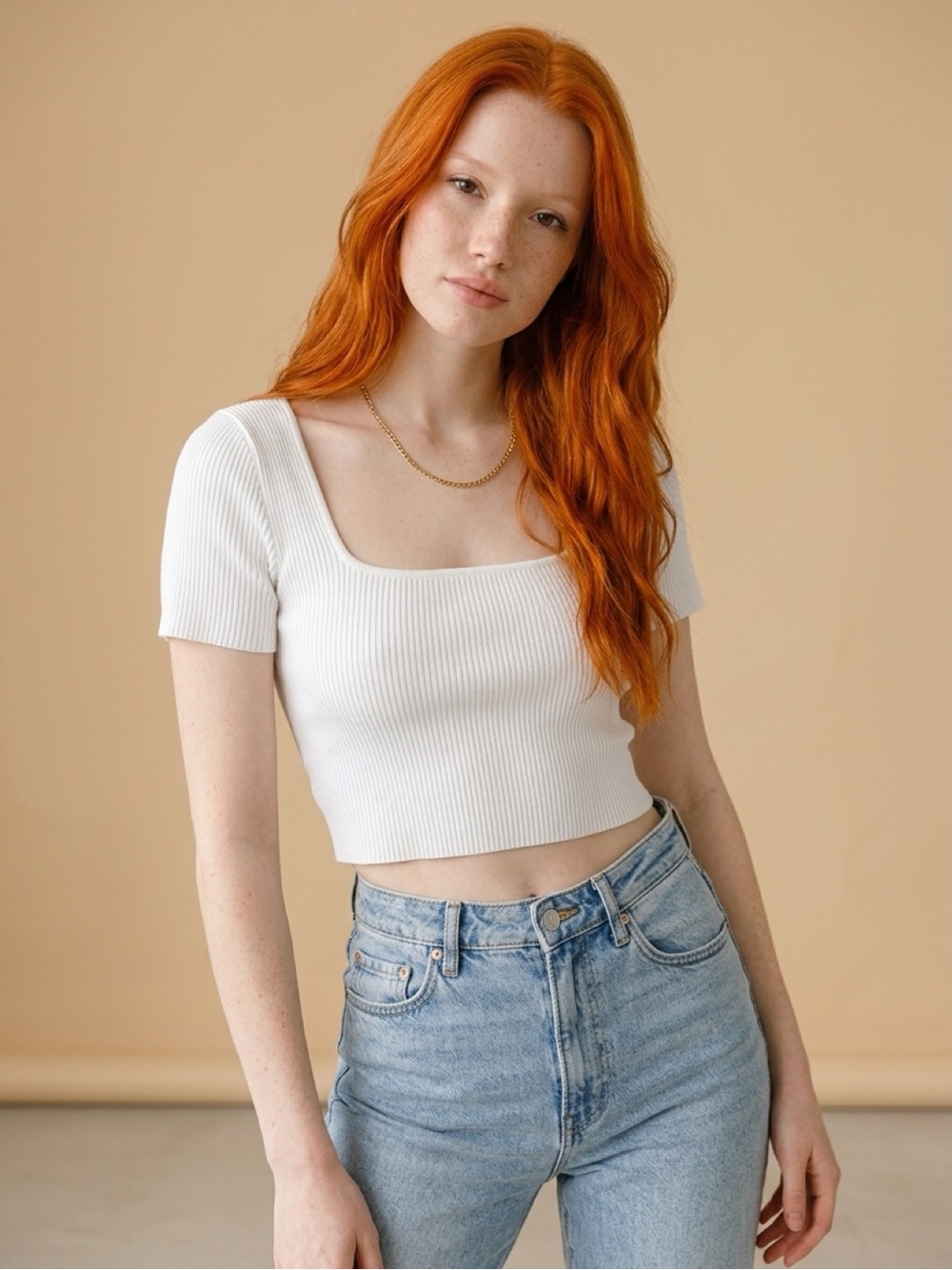 Babaton White Ribbed Scoop Neck Crop Top